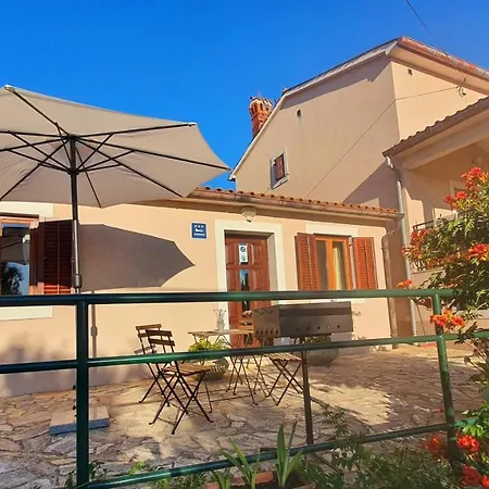 Apartment La Mora